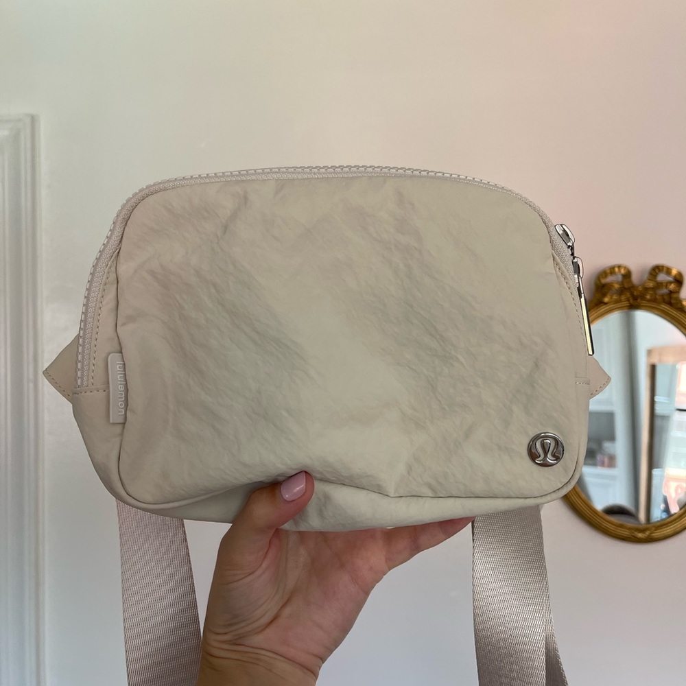Lululemon Everywhere Belt Bag in White Opal